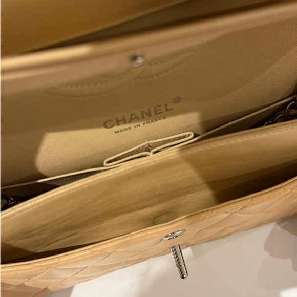 Chanel Classic Medium Flap (beige) - Picture 11 of 16